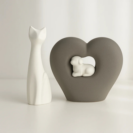 Collection image for: Dierenurnen van porselein