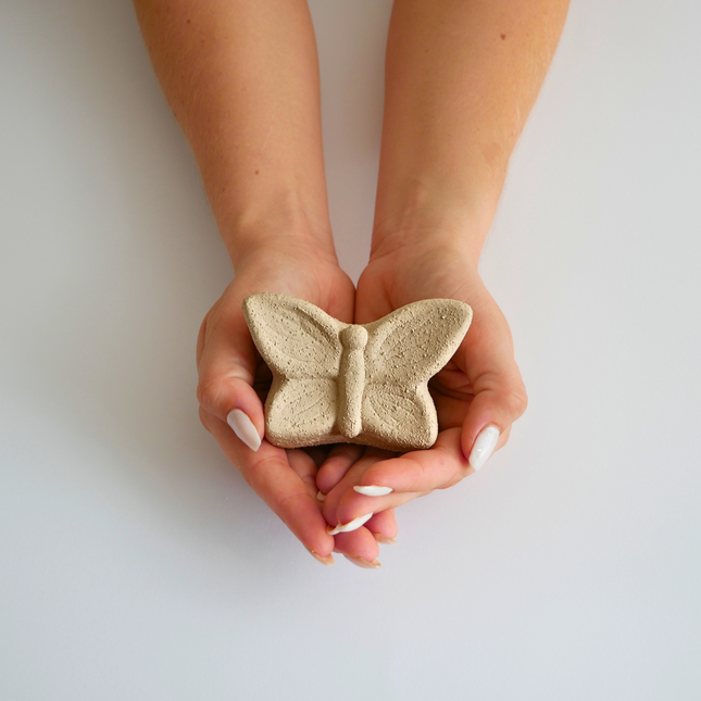 Mini Urn Vlinder Zandbruin Keepsake -  Butterfly Soul Collection